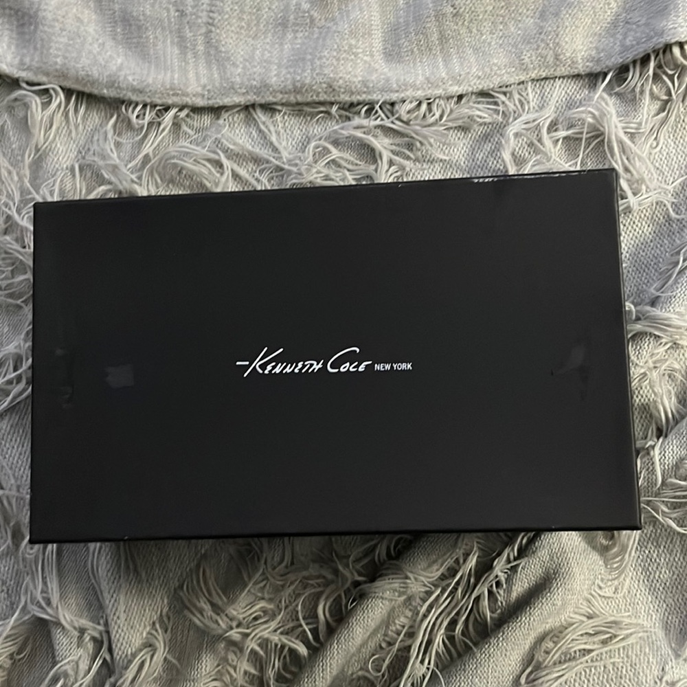 Kenneth Cole New York Dress shoe